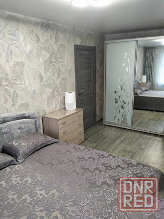 шикарная двухкомнатная квартира в самом сердце Макеевки Макеевка - изображение 2