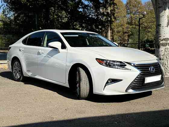 Lexus ES300h гибрид 2.5 Красный Луч
