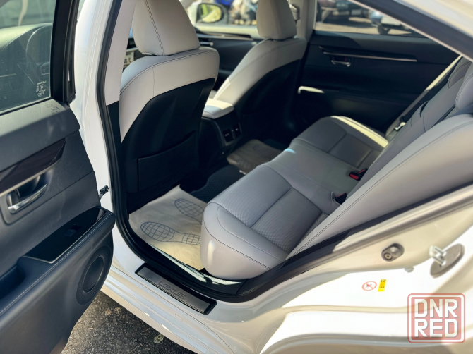 Lexus ES300h гибрид 2.5 Красный Луч - изображение 7
