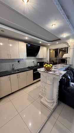 Шикарная 4-х комнатная 2-х уровневая квартира в самом центре Донецка Донецк