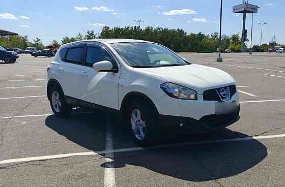 Nissan Qashqai 2.0 л. 146 л.с. акпп 2011 года Донецк