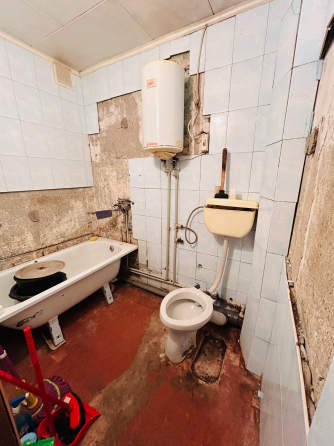 Продажа крупногабаритной 3 комнатной квартиры г. Харцызск микрорайон Металлургов Харцызск