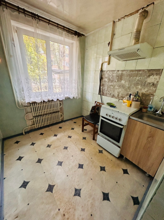 Продажа крупногабаритной 3 комнатной квартиры г. Харцызск микрорайон Металлургов Харцызск