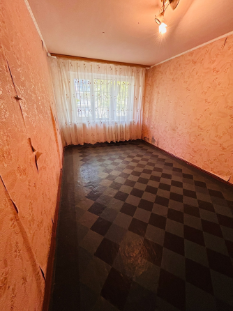 Продажа крупногабаритной 3 комнатной квартиры г. Харцызск микрорайон Металлургов Харцызск