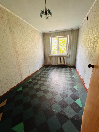 Продажа крупногабаритной 3 комнатной квартиры г. Харцызск микрорайон Металлургов Харцызск