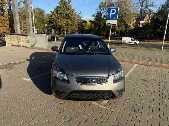 Продам kia rio Донецк