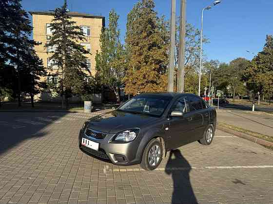 Продам kia rio Донецк