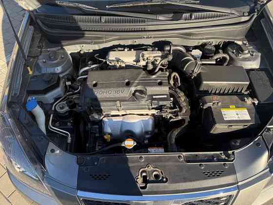 Продам kia rio Донецк