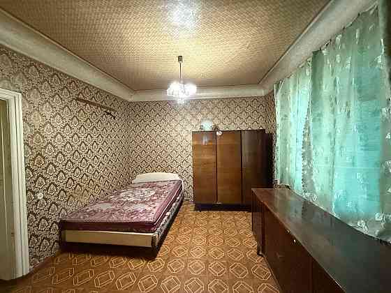 Продам 2к.квартиру с отдельным входом Сталинка ул.Владычанского Донецк