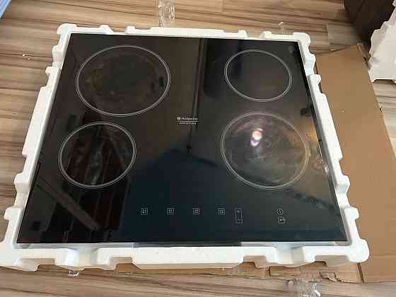 Продам электрическую варочную панель Hotpoint Ariston Донецк