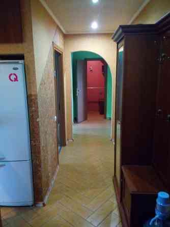 Сдам трехкомнатную квартиру Донецк