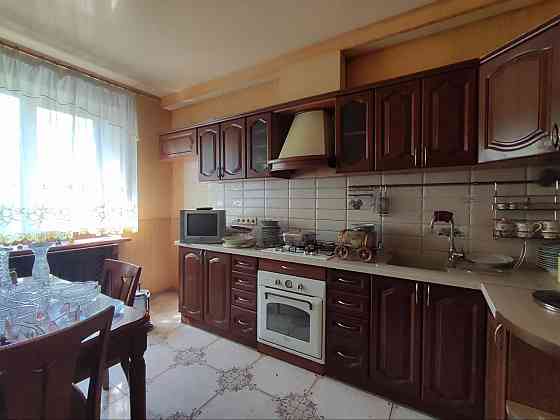 Продам жилой дом в Киевском р-не Донецка. 305 кв. Донецк