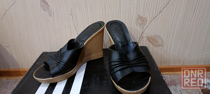 Отдам женскую обувь 38 размер. Маломерят. Донецк - изображение 1