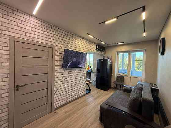 Продам 2 ком. кв-ру, Гвардейка, 27 квартал Макеевка