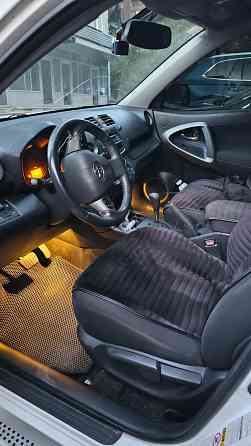 Toyota Rav 4 Донецк