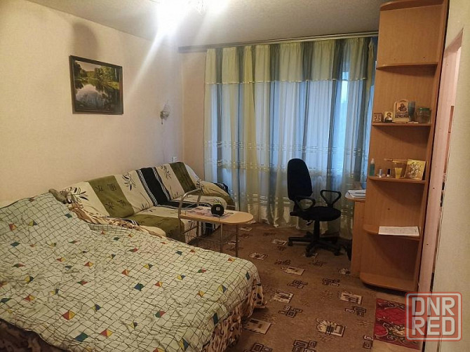 Уютная 1-комнатная квартира в Кировском районе, микрорайон Текстильщик Донецк - изображение 1