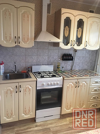 Сдам 1 комнатную квартиру в Ханженково, мкрн Первомайский, остановка "Космос" Макеевка - изображение 2