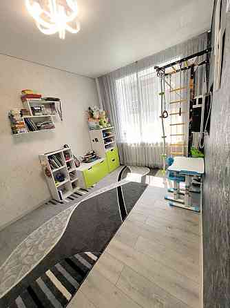 Сдается просторная 3-кoмнатная квартира. Центр Донецк