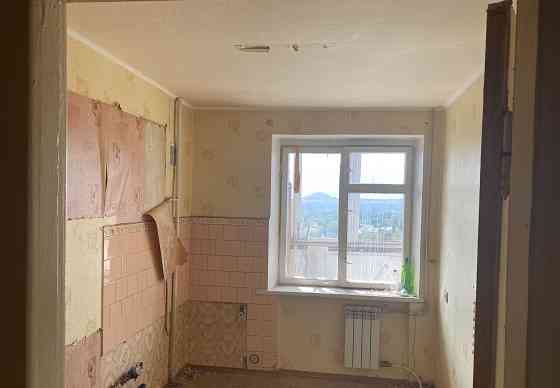 Продам 2-х кв. Макеевка Центр Макеевка