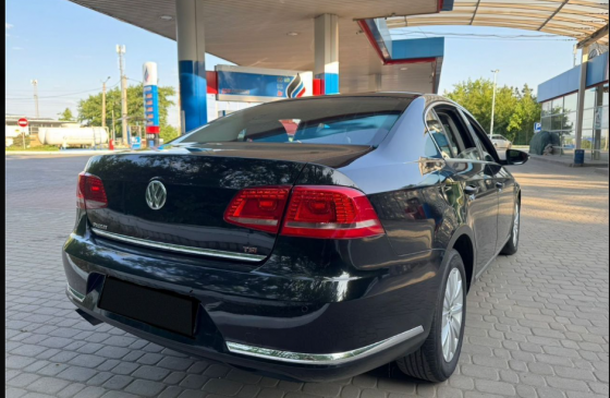 Volkswagen Passat 1.8 Енакиево