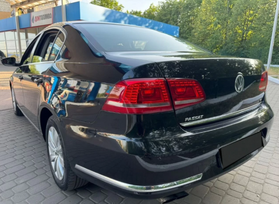 Volkswagen Passat 1.8 Енакиево