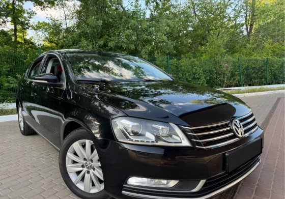 Volkswagen Passat 1.8 Енакиево