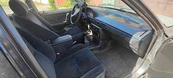 Mazda 323 1.6 MT Енакиево