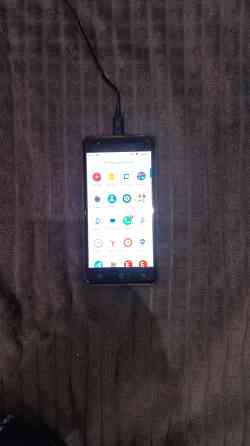 Телефон смартфон BQ-5016G Макеевка