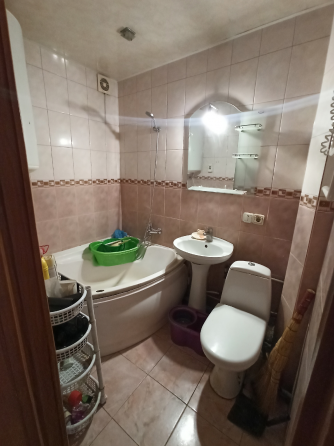 Продам к 3-х комнатную квартиру г. Макеевка Советский район, 2 микрорайон Ориентир: дк им. Воровск Макеевка