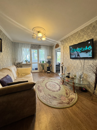 Продажа 3-комнатной квартиры 3/5 в г. Донецк, Калининский р-н, ул. Цусимская Донецк