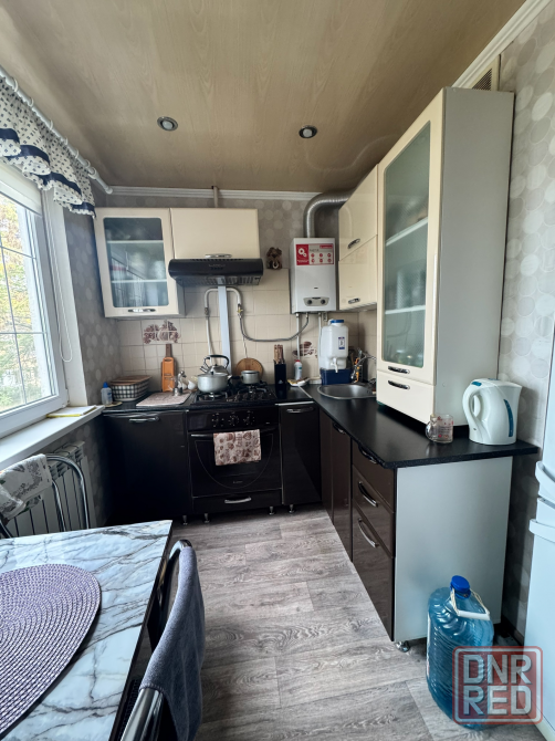 Продажа 3-комнатной квартиры 3/5 в г. Донецк, Калининский р-н, ул. Цусимская Донецк - изображение 7