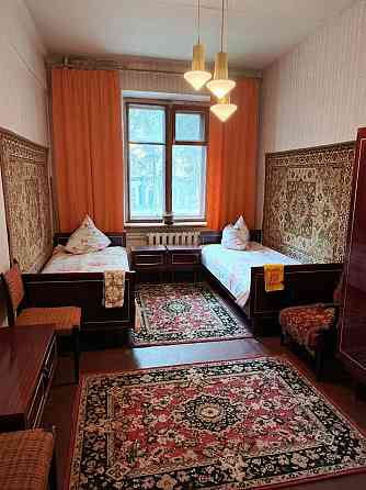 Продам 2х комн кв " сталинка", ул. Артема. Донецк