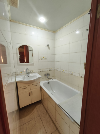 Продам 1 комнатную квартиру в г.Макеевка (Ханженково, микрорайон Первомайский, ор-р маг. Космос Макеевка
