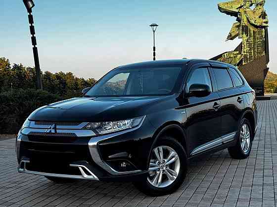 Продам большой семейный автомобиль, Mitsubishi Outlander 2021 года выпуска! Донецк