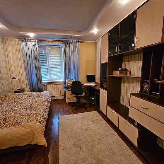 Срочно . Продажа дома Капитана Ратникова 320 м2 Донецк