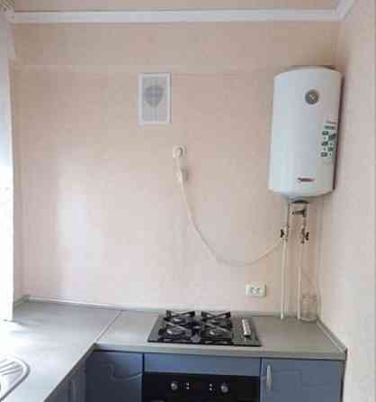 Срочно двухкомнатную квартиру на Боссе Донецк