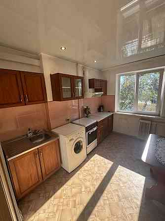 Предлагается на продажу просторная комфортная 3-х комнатная кв.на Артема! Донецк