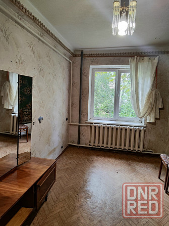 Продам 3 комн. кв. с Индивидуальным отоплением на м-не Металлургов Харцызск - изображение 1