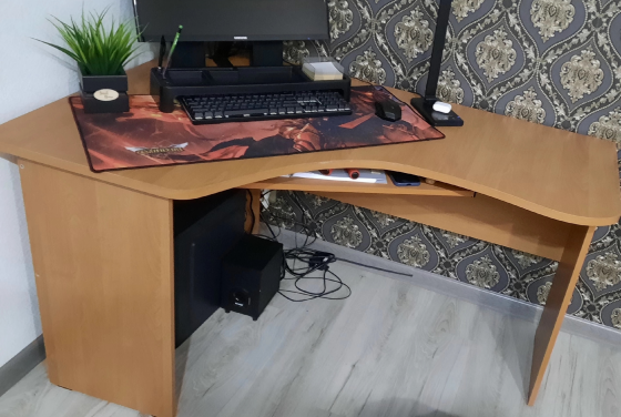 Компьютерный стол Макеевка