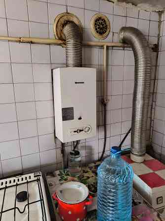 Дом, пл. Бакинских комиссаров Донецк