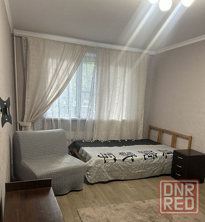 Сдам однокомнатную квартиру в центре города , Ворошиловский район, по проспекту Гурова Донецк - изображение 1