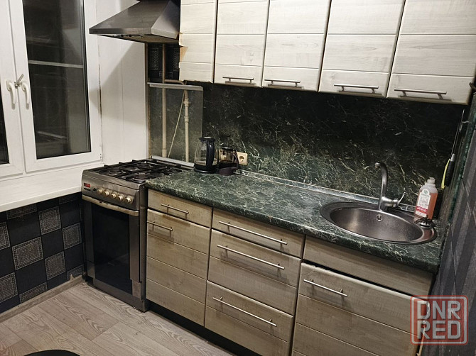 Сдам 2-комнатную квартиру в Ленинском районе, Оцкб. Донецк - изображение 2