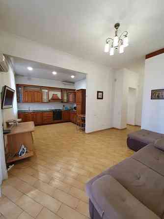 Сдается 2-хкомнатнатная квартира с хорошим, свежим ремонтом в 5 минутах от Тц «Донецк Сити» Донецк