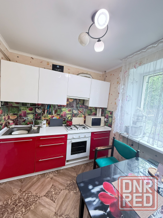 Продам 2-ком. кв-ру в Макеевке Червоногвардейский район, 83 квартал ул. Мориса Тореза Макеевка - изображение 1