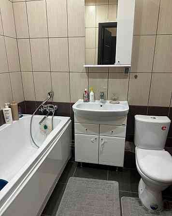 Cдаетcя двухкомнaтная квартира в калининском районе Донецк