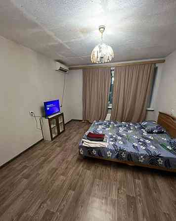 Сдаю 2-комнатную квартиру в центре города , на длительный срок Донецк