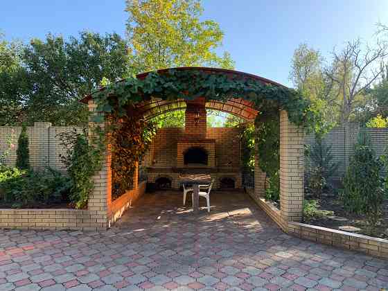 Трехэтажный дом Донецк