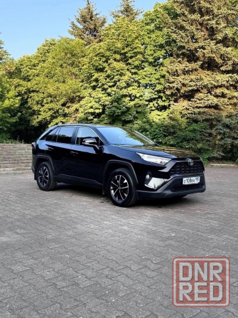 Toyota RAV4 чёрная: год 2019 Макеевка - изображение 1
