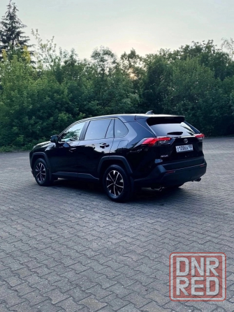 Toyota RAV4 чёрная: год 2019 Макеевка - изображение 2