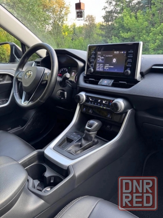 Toyota RAV4 чёрная: год 2019 Макеевка - изображение 6